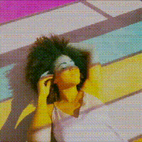 Animated GlitchFX G effect preview.